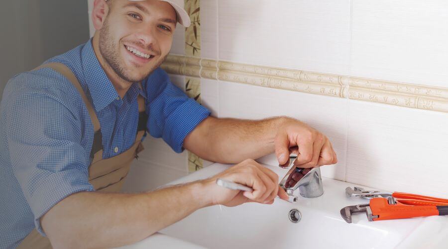 Expert burst pipe repair services in Wilmette, IL